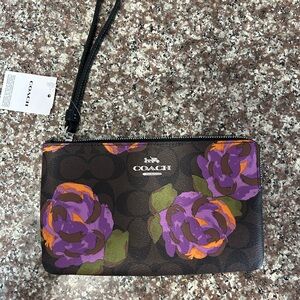 NWT floral Coach wristlet